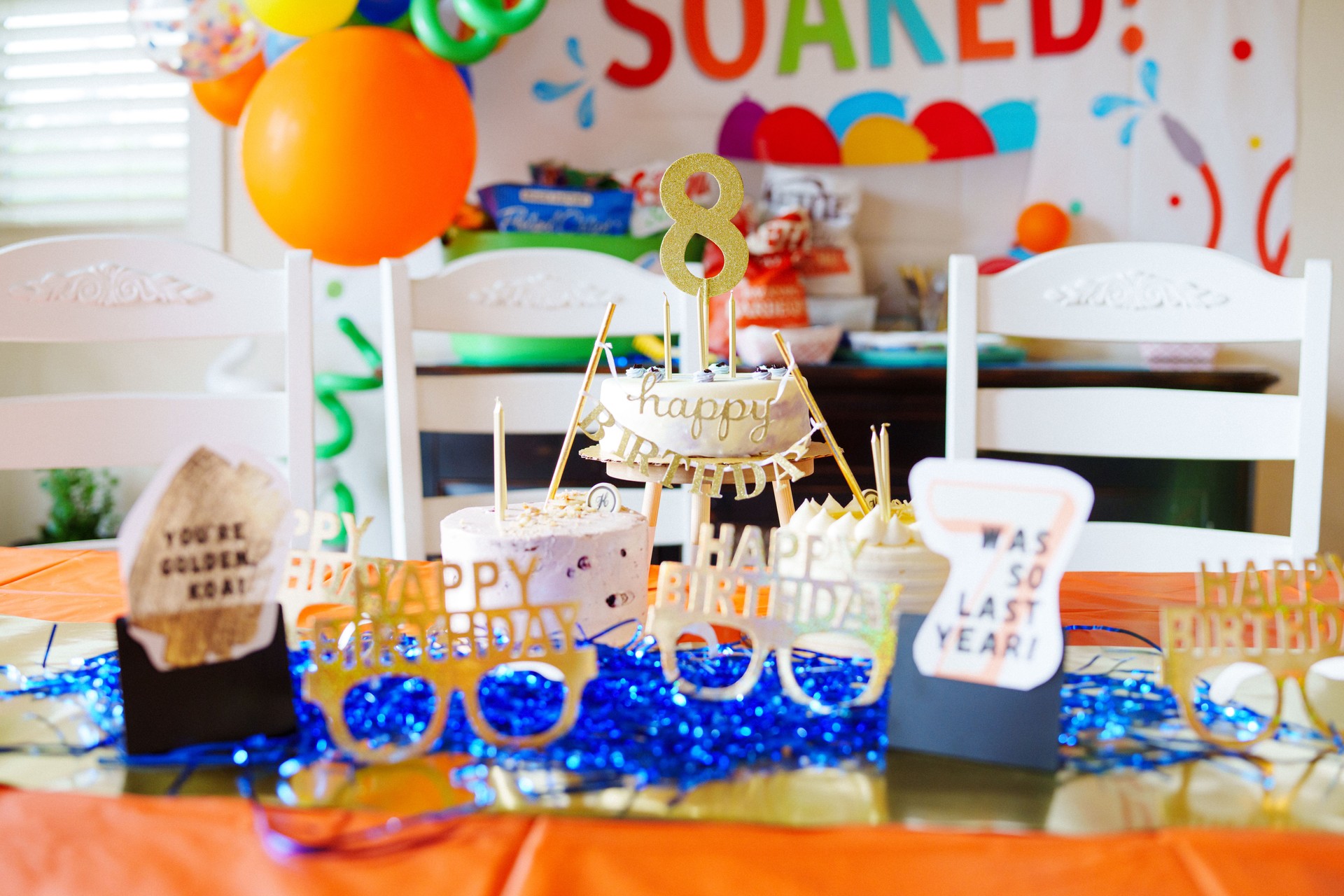 Dining room decorated with festive and colorful birthday decorations